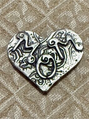 Don Drumm Mom Heart Magnet Vintage Aluminum